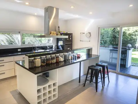 Casa en Venta en La Comarca, USD 395.000