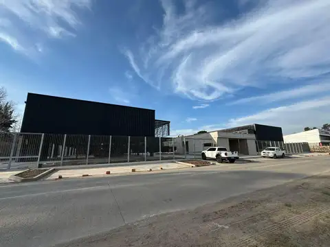 Colectora Norte Acceso Oeste Km 44 Local 3 - al 13700