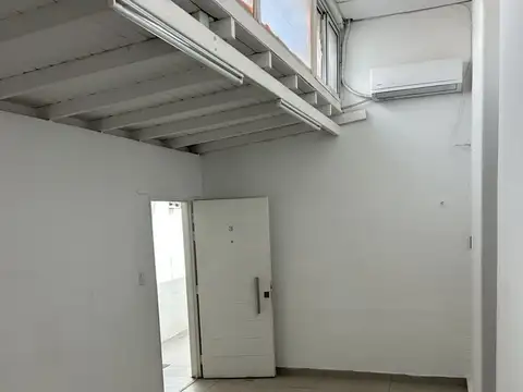 Depto Tipo Casa en Alquiler en Villa Crespo, $ 650.000