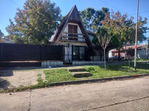 Venta Casa 5 amientes Villa Ballester.