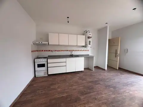 Depto Tipo Casa en Alquiler en Gerli, $ 520.000