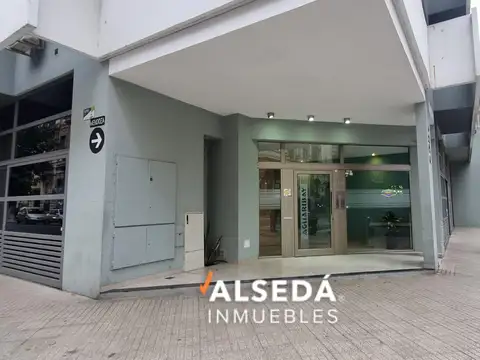 Departamento 1 dormitorio, doble Balcón con  Cochera - Centro