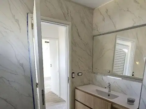 Depto Tipo Casa en Venta en Barrio Parque Leloir, USD 220.000