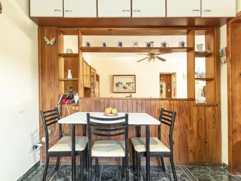 Depto Tipo Casa en Venta 40 años