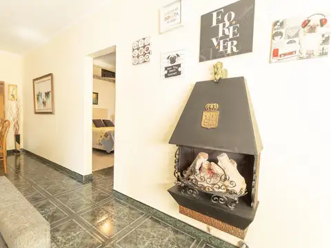 Depto Tipo Casa en Venta 40 años