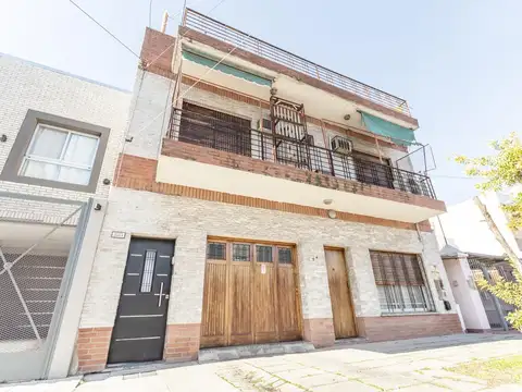 Depto Tipo Casa en Venta en Lanús Oeste, USD 145.000