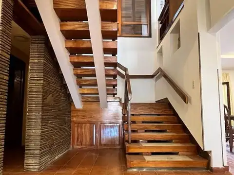 Casa en Venta de 5 dormitorios