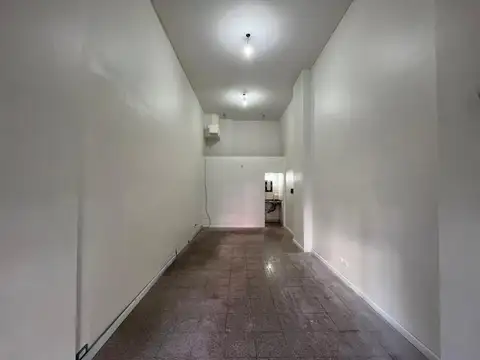 Local en Alquiler en Villa Ballester, $ 650.000