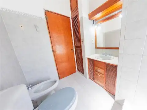 Casa en Venta en San José de Mayo, USD 285.000