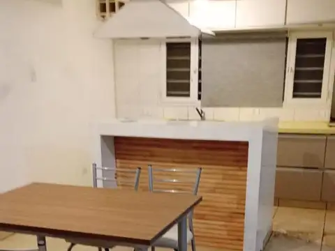 Casa 3 ambientes con 2 baños