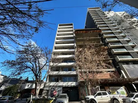 VENTA SEMIPISO LA AGUSTINA - APTO PROFESIONAL