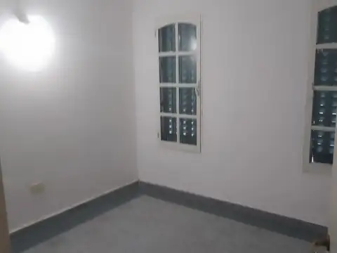 Casa en Alquiler con 1 cochera