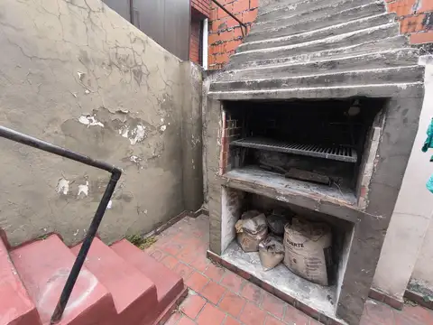 Depto Tipo Casa 4 ambientes con 1 baño