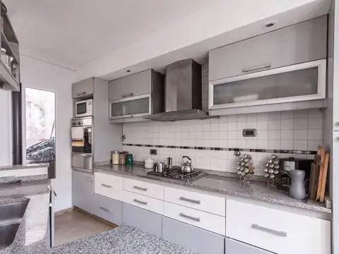 Depto Tipo Casa en Venta en Valentín Alsina, USD 75.000