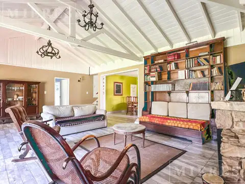 Casa quinta en venta en Maquinista Savio