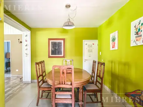 Casa 4 ambientes con 3 baños