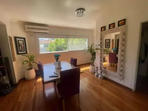 Depto Tipo Casa 4 ambientes con 3 baños