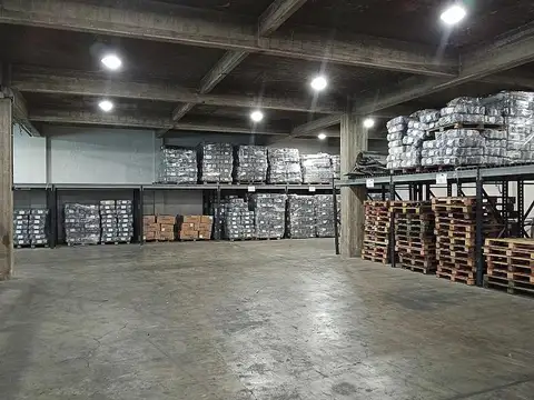 Galpon en Venta 25  mts Fondo