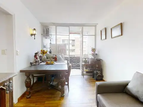 Departamento en Venta de 4 Ambientes en Acassuso con Balcón