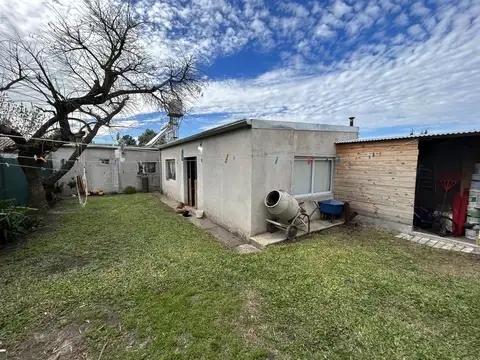 Casa 6 ambientes con 3 baños