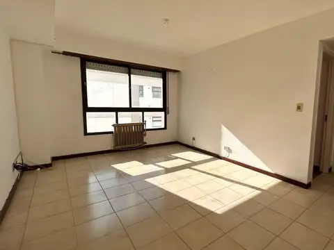 Departamento en  venta - 2 ambientes lateral con vista al mar. Maral 48