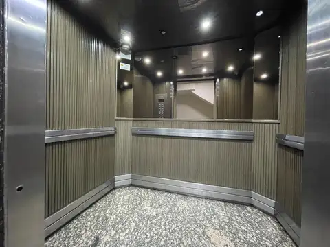 Oficina en Venta en San Nicolás, USD 16.000