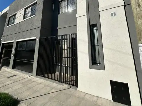 CASA A ESTRENAR ZONA CENTRAL