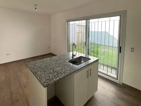 Casa en Venta en Las Praderas de Luján, USD 125.000