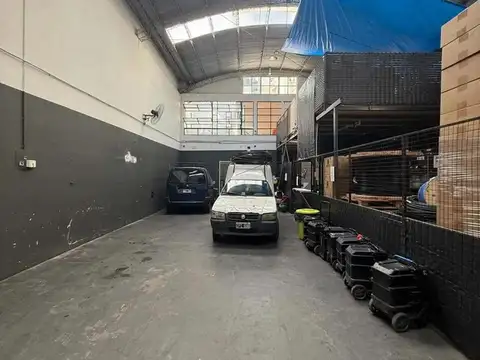 Depósito 400 mts con oficina en Parque Patricios Mixtura 3