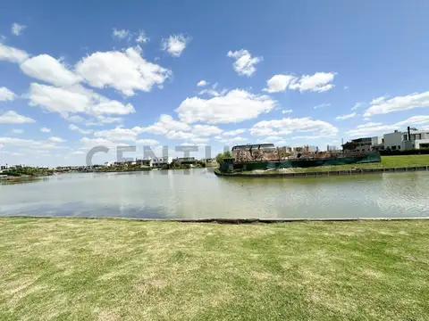 VENTA DE LOTE AL AGUA EN VIRAZON, NORDELTA.