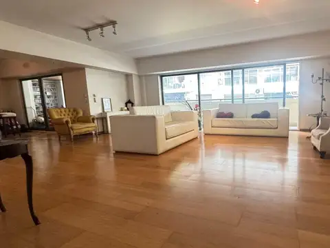 Departamento en Venta de 4 dormitorios