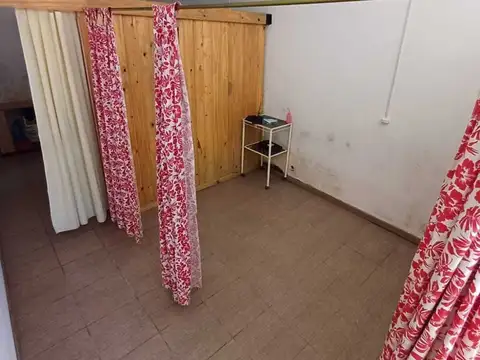 Local en Alquiler en Centro (Zarate), $ 350.000