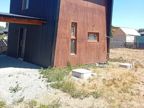 VENTA, Dina Huapi Pilcaniyeu, Casa estilo moderno a estrenar, ubicación estratégica, lote de 400m2