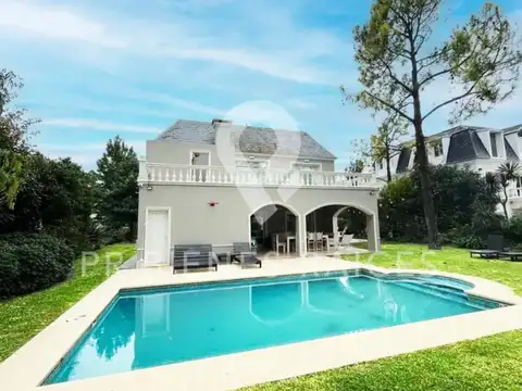 Casa en Alquiler en Saint Thomas Country Club