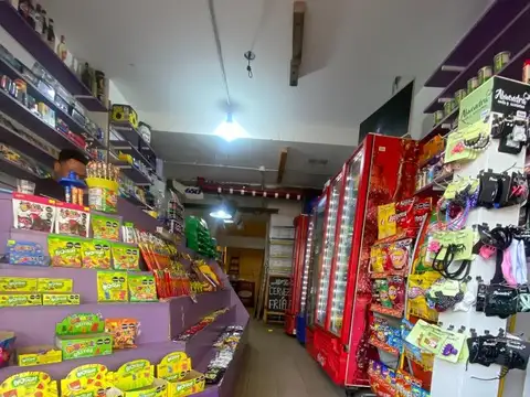 Local en Venta en Coghlan, USD 99.900