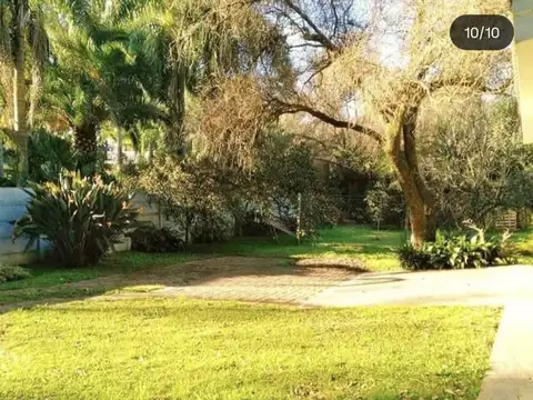 Los Narcisos 700, Barrio La Esmeralda 700