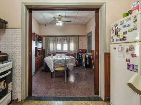 Casa en Venta con 3 cocheras