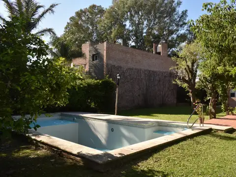 Casa en Venta en Barrio Granadero Baigorria, USD 220.000