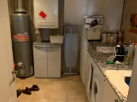 *EXCELENTE CHALET 5 AMB. (3 DORMITORIOS + PLAYROOM) SOBRE LOTE DE 8,66 X 34,50 *GARAJE , PATIO