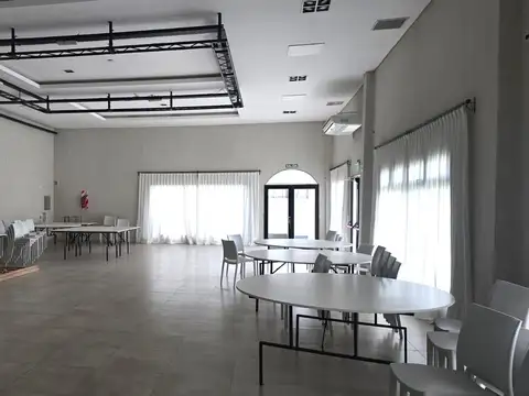 SALÓN DE USOS MÚLTIPLES EN ALQUILER - CAÑUELAS