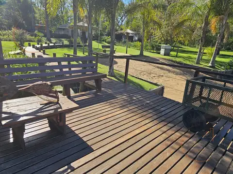 Casa 6 ambientes con 2 baños