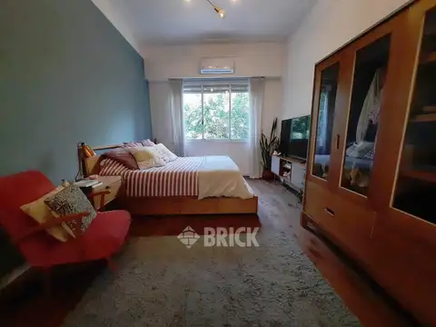 AV. RIVADAVIA AL 6200 - ESCRITORIO FRENTE T/A NUEVO TODO SOL TODO EXTERNO