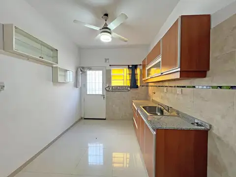 Depto Tipo Casa en Venta de 3 ambientes