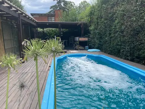 Casa 2 ambientes con 1 baño