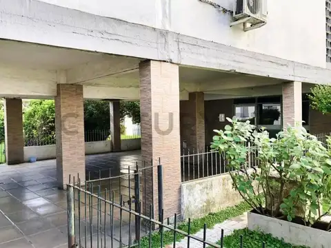 Av. Intendente Adolfo Arnoldi 400, Piso 4
