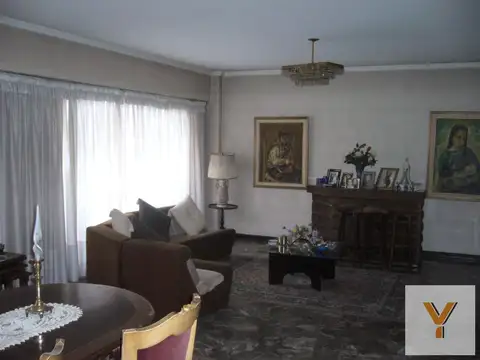 Departamento en venta - 4 Dormitorios 3 Baños - Cochera - 180Mts2 - Belgrano