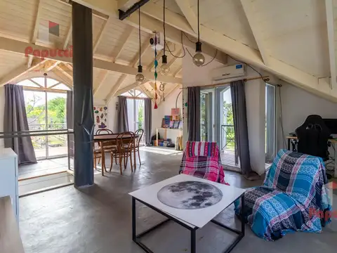 Casa 5 ambientes con 2 baños