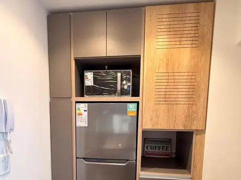 Venta Departamento 3 ambientes con dependencia. Zona centro