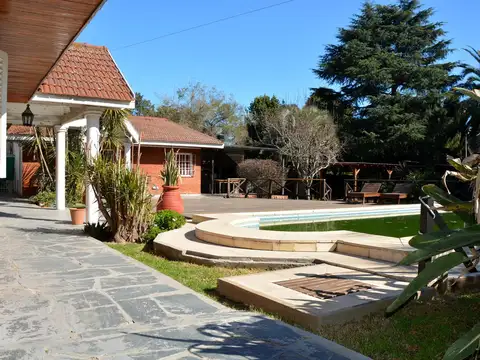 Quinta en Venta en Luis Guillon, USD 270.000