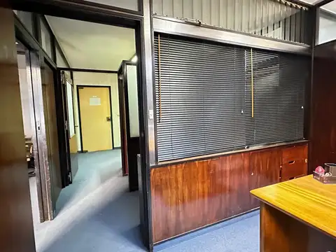 Av. Corriente  al 1300